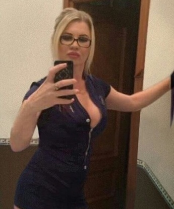 Горячая и сексуальная брюнетка готова исполнить все твои сокровенные желания. Я создана для того, чтобы удовлетворять тебя. Приезжай ко мне или пригласи меня к себе, и мы погрузимся в мир сладких удовольствий! 1114, 39 лет